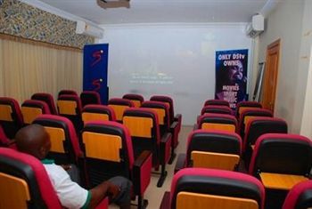 Le Baron Hotel Accra Eksteriør billede
